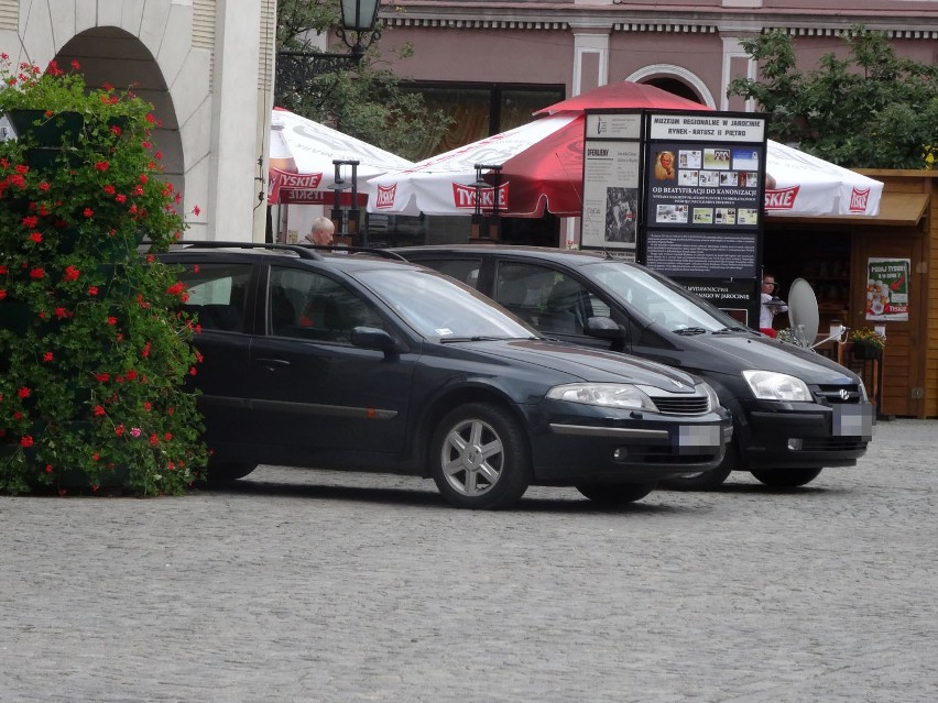 Rynek w Jarocinie: Rynek z samochodami czy bez samochodów?