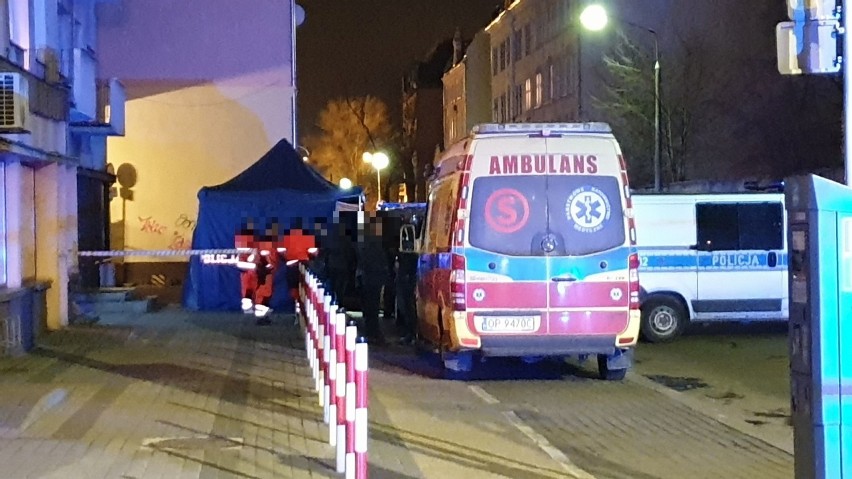 Śmierć policjanta przy Dubois w Opolu. Na miejscu prokurator i kryminalni