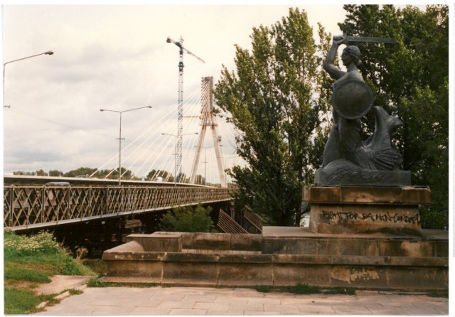 Syrenka przy budowie Mostu Świętokrzyskiego, 26.08.2000 r.