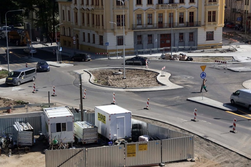 Legnica: Otwarto nowe rondo na Placu Słowiańskim, zobaczcie zdjęcia