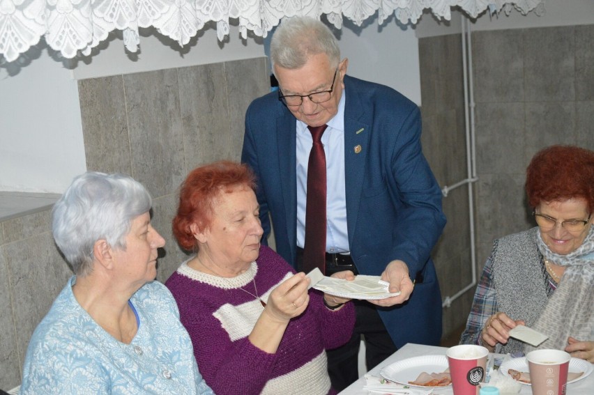 Wigilijne spotkanie seniorów w Zduńskiej Woli Karsznicach....