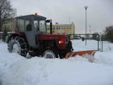 Powiat kutnowski przekazał zimowe utrzymanie dróg gminom. Rozdysponował też między nimi środki