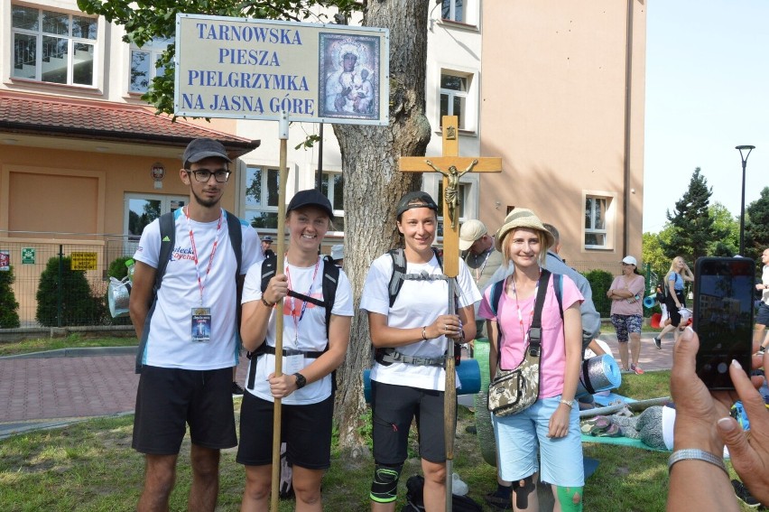 Piesza Pielgrzymka Tarnowska na Jasną Górę w Nowym Brzesku,...