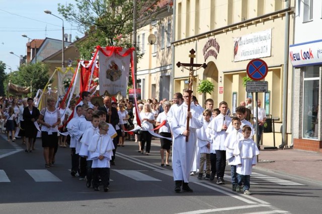 Procesja Bożego Ciała w Wolsztynie

Dlaczego świętujemy Boże Ciało?

Źródło: gazetalubuska.pl / x-news