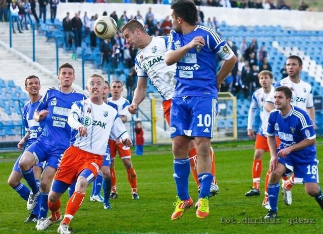 W poprzednim sezonie piłkarze Górnika Wałbrzych pokonali MKS Kluczbork na wyjeździe 1:0 i u siebie 2:0