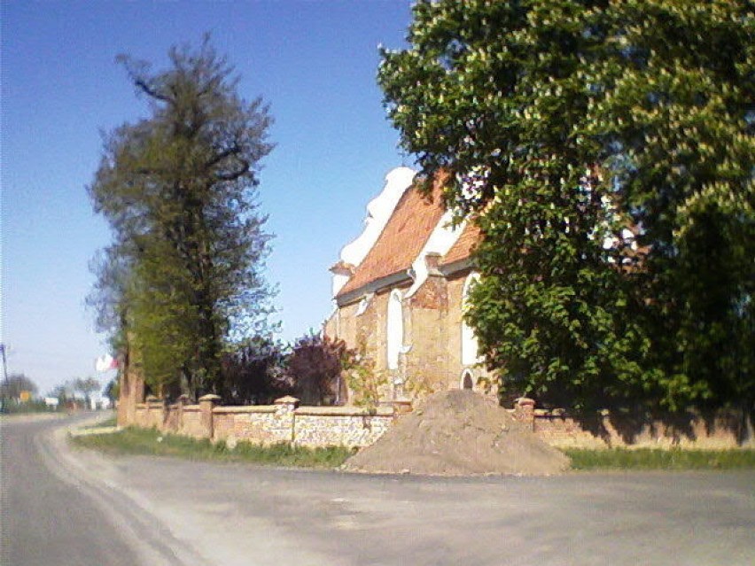 Kościół w Ostrowie. Fot. Karol Szmagalski