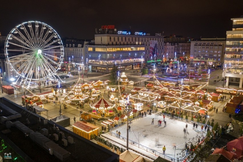 Katowice: Jarmark Bożonarodzeniowy na Rynku - zobacz go! Jest PIĘKNIE! Na rynku tłoczno, bajecznie i smakowicie!