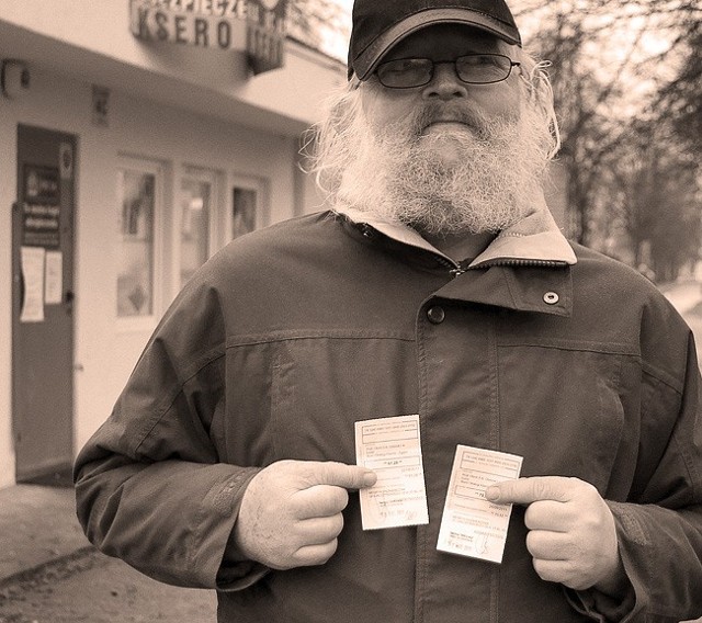 Henryk Kaźmierczak ze Zgierza otrzymał kilka dni temu wezwanie do zapłaty dwóch zaległych rzekomo rachunków za prąd &#8211; na ponad 130 złotych. Był bardzo zaskoczony, bo zawsze płaci w terminie i przechowuje dowody wpłaty