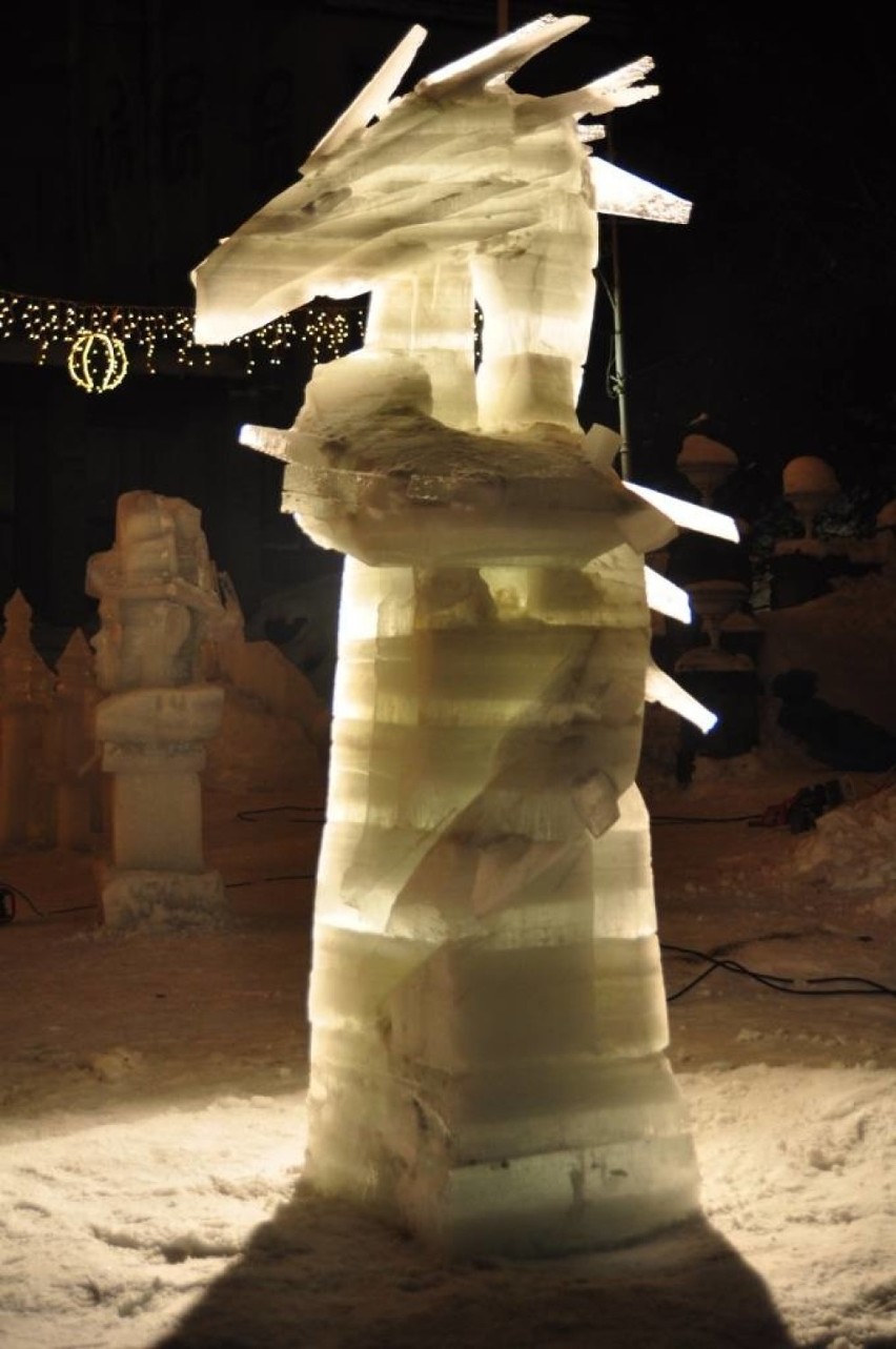 Rzeźby lodowe wykonane przez artystów ASP w Krakowie, rok...