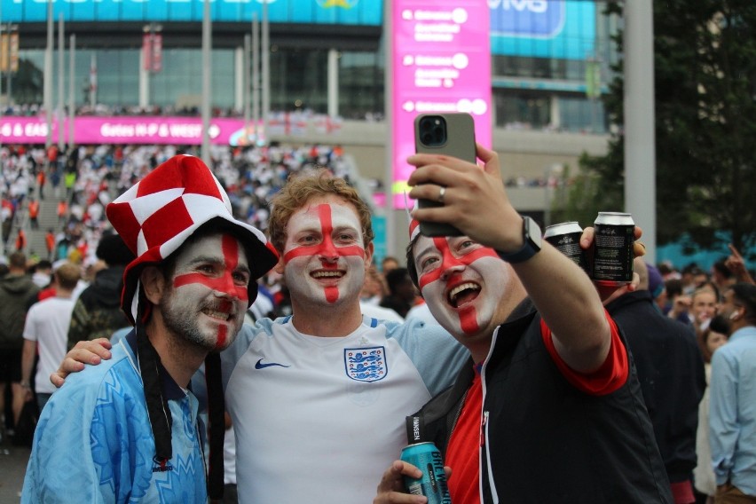 Londyn pożegnał Euro 2020. Gorzka pigułka dla Anglików, radość Italii. Zobacz zdjęcia i wideo