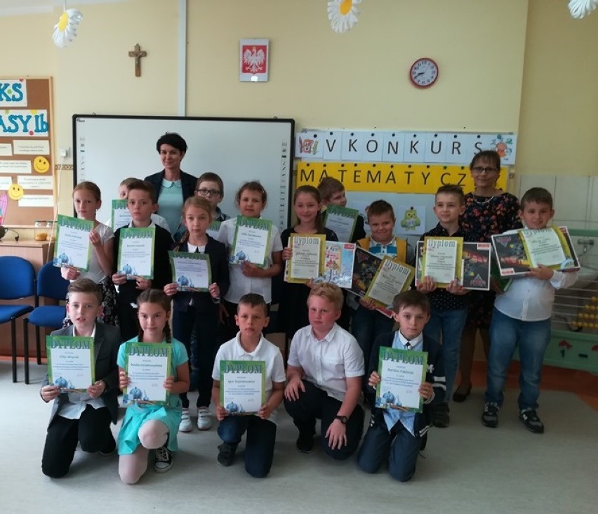 Matematyczne orły z klas trzecich rywalizowały o Nagrodę Dyrektora ZSP w Kowalewie 