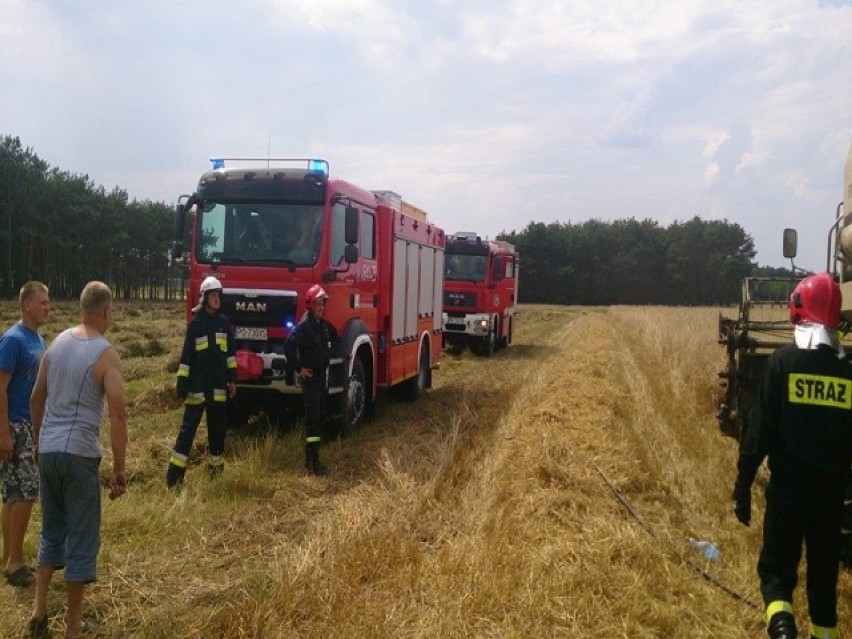 Pożar kombajnu niedaleko Kębłowa