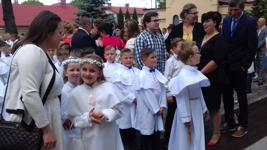 Pierwsza Komunia 2018 w parafii Wniebowzięcia Najświętszej Maryi Panny w Zduńskiej Woli ZDJĘCIA