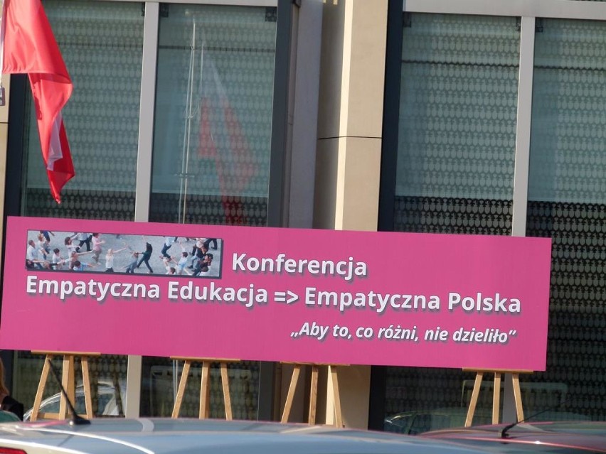 Zduńska Wola. Konferencja Empatyczna edukacja - Empatyczna Polska