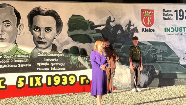 W uroczystym otwarciu muralu uczestniczyła świętokrzyska posłanka, wiceminister sportu i turystyki Anna Krupka. Więcej na kolejnych zdjęciach.