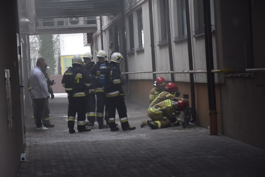 Pożar w zakładzie Chojecki wybuchł przed godziną 14