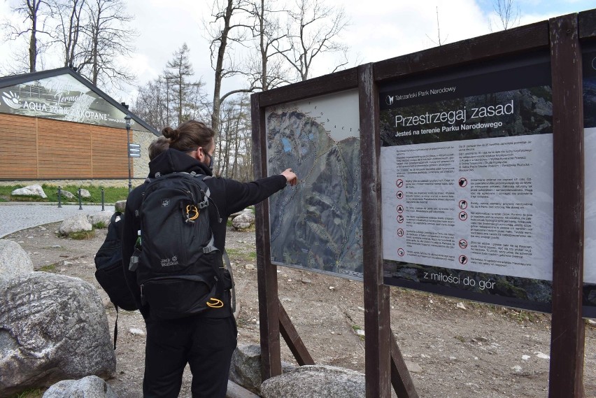 Tatry otwarte. Tłumów na szlakach jednak nie widać. Niewielu chętnych na wyjazd kolejką na Kasprowy Wierch 