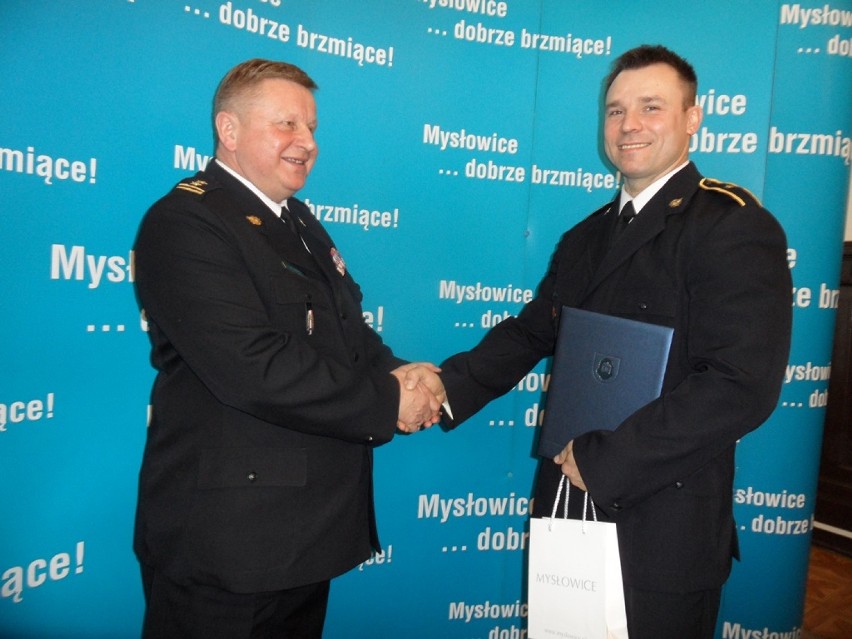 Nagroda dla strażaka z Mysłowic. Uratował dziecko przez telefon