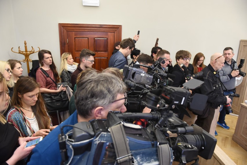 Sąd Rejonowy w Toruniu uznał dziś (28.03) Bartosza D. winnym...