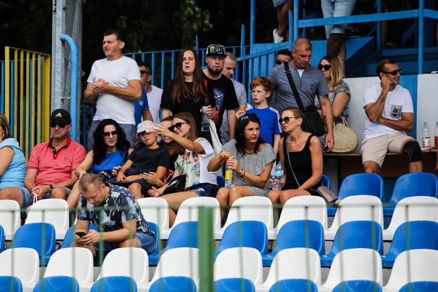 Hutnik Kraków. Kibice na meczu juniorów beniaminka CLJ z Legią Warszawa [ZDJĘCIA]