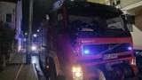 Pożar w mieszkaniu w Gniewie. Zaczęło się od patelni. Dwie osoby zostały poparzone 