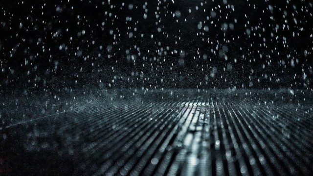 Synoptycy na niedzielny wieczór zapowiadają w Lubuskiem ulewne deszcze.