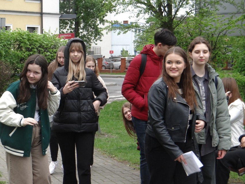 Do II LO w Radomsku na wymianę młodzieży przyjechała grupa...