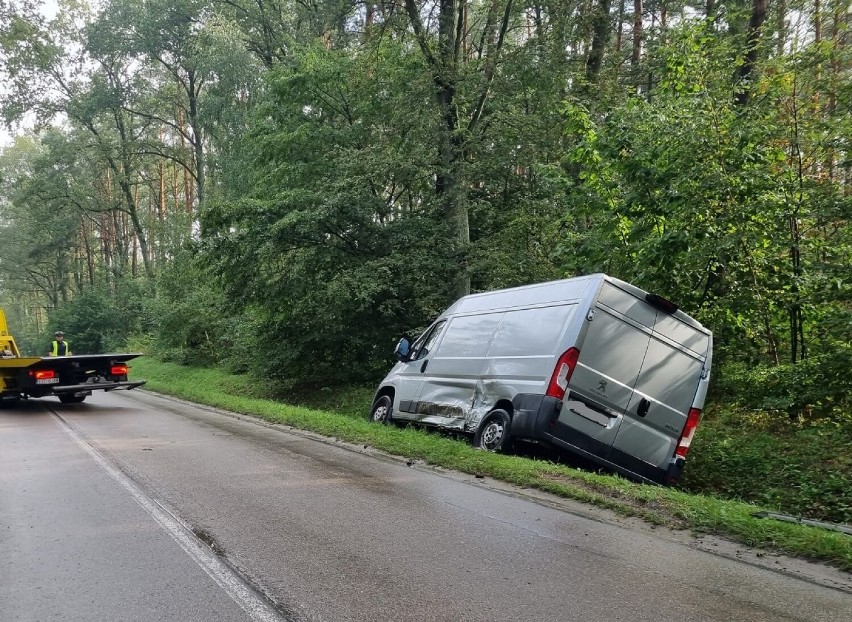 Do zderzenia trzech samochodów doszło w Szadkowicach 21...