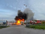 Płonący tir na autostradzie A4. W pojeździe zapaliła się opona [ZDJĘCIA, WIDEO]