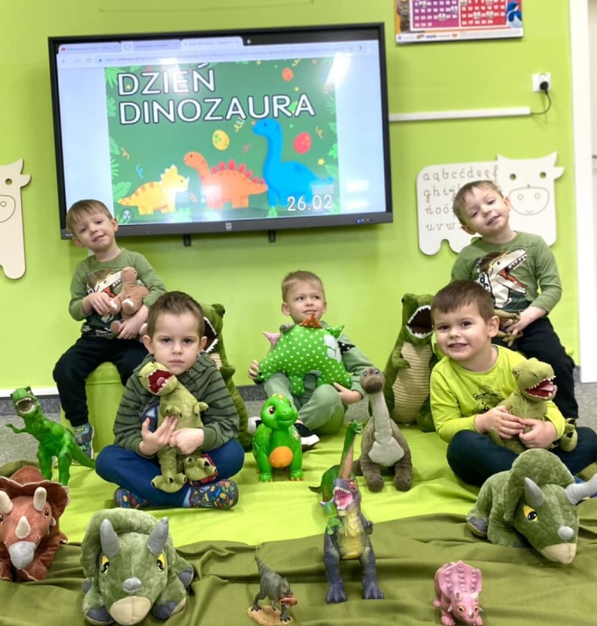 Dzień dinozaura w grupie przedszkolnej 3 i 4-latków....