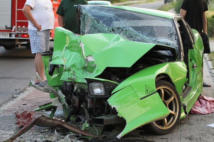 Pięć osób rannych w wypadku w Siechnicach (ZDJĘCIA)