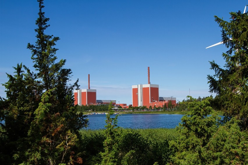 Elektrownia jądrowa w Olkiluoto w Finlandii. Mniej więcej...