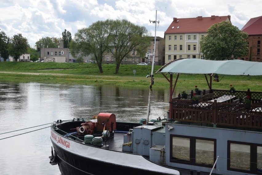 Nad Wartą w Gorzowie stanie Wartownia - kontenerowe...