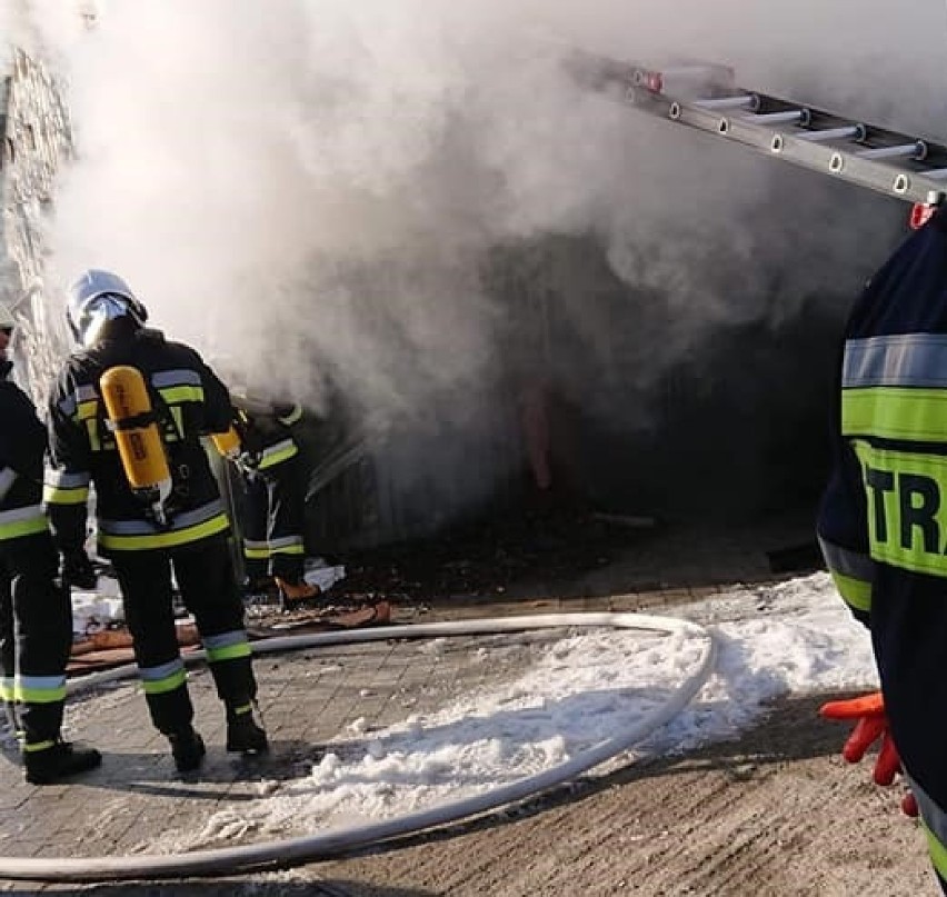 W stolarni wybuchł pożar. Straty sięgają ponad 600 tys. zł