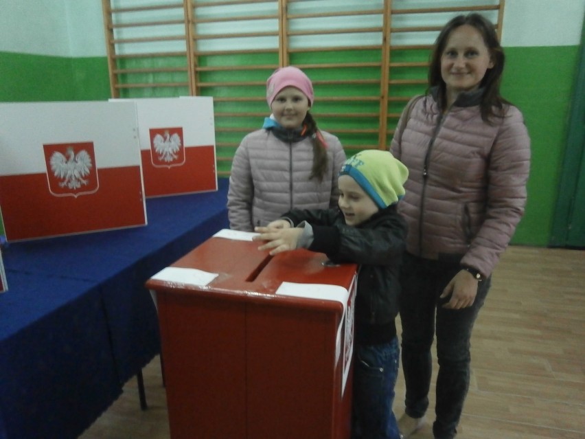 Gmina Wielichowo: wybory prezydenckie- głosowanie trwa FOTO