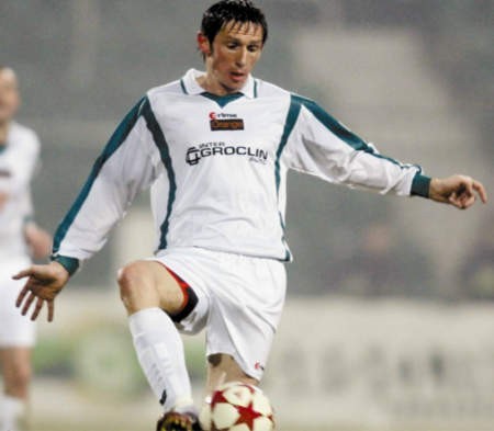 Dariusz Gęsior zadebiutował w ekstraklasie 28 września 1988 roku. - Fot. Sportflash