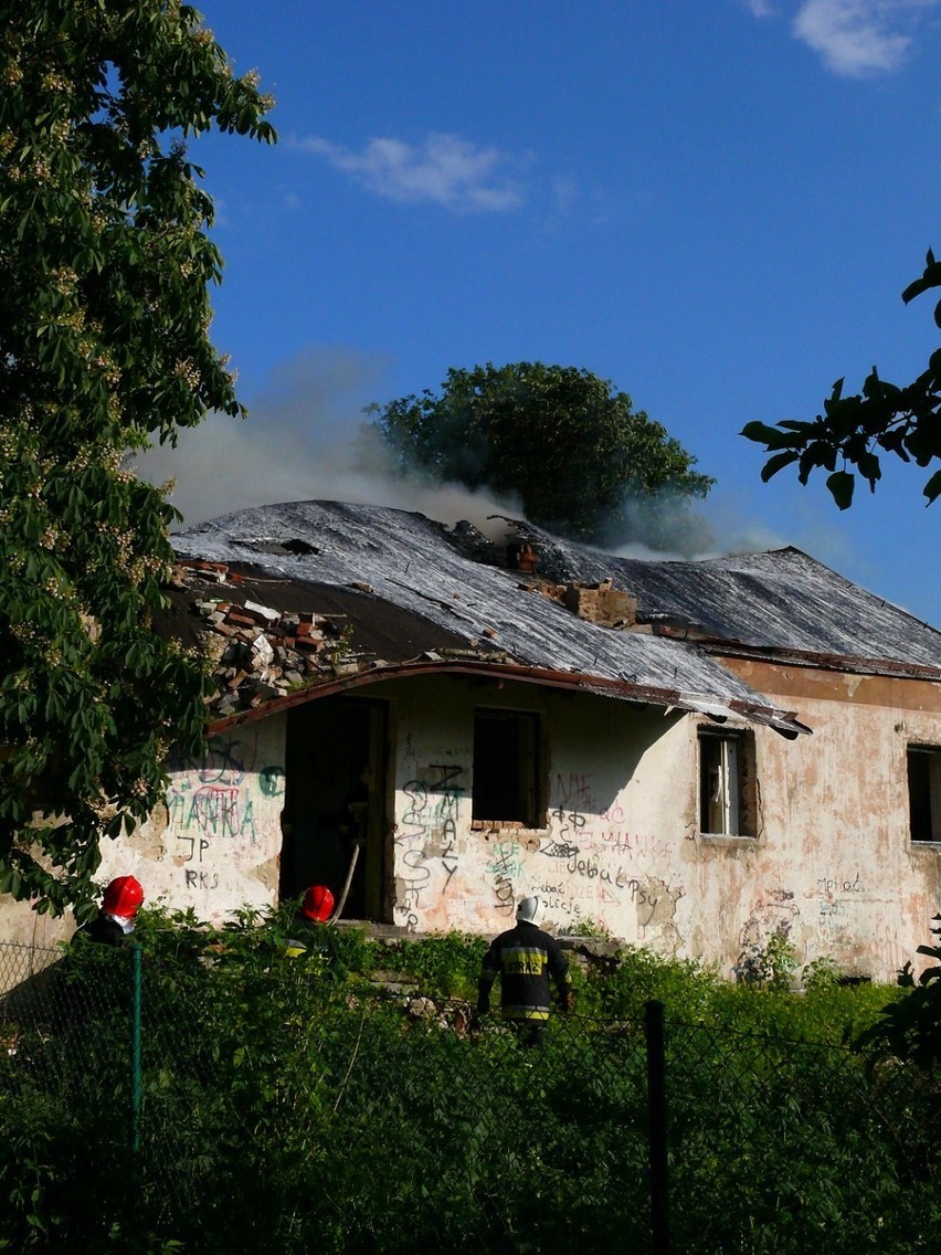 Pożar pustostanu w centrum Chełma