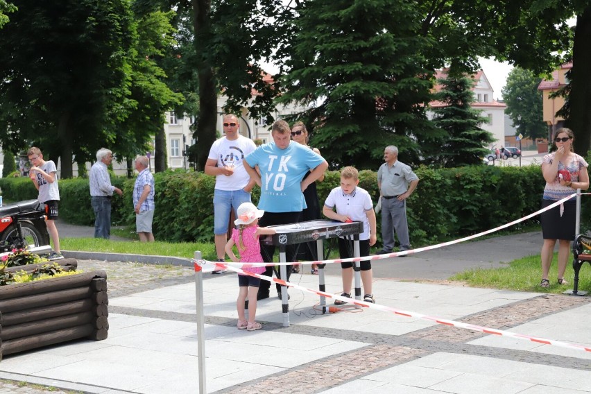 Bawili się i pomagali. Niedzielny festyn, podczas którego zbierano na rehabilitację Adasia, przyciągnął ludzi o wielkich sercach 