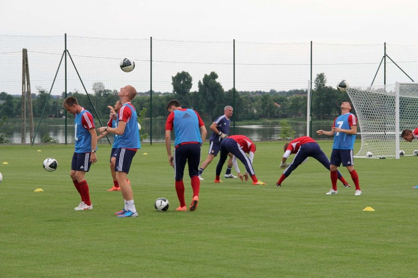 Wiślacy rozpoczęli zgrupowanie w Międzychodzie. Trenowali na miejskim stadionie