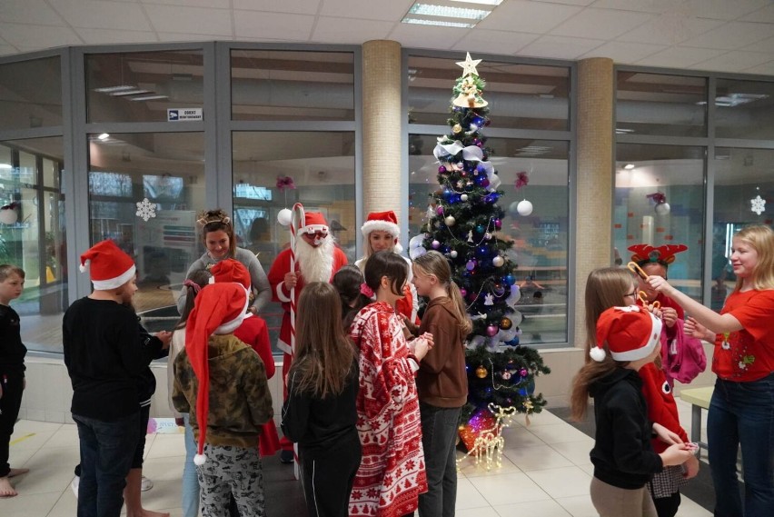 Mikołaj odwiedził obiekty Ośrodka Sportu i Rekreacji w Legnicy, zobaczcie zdjęcia