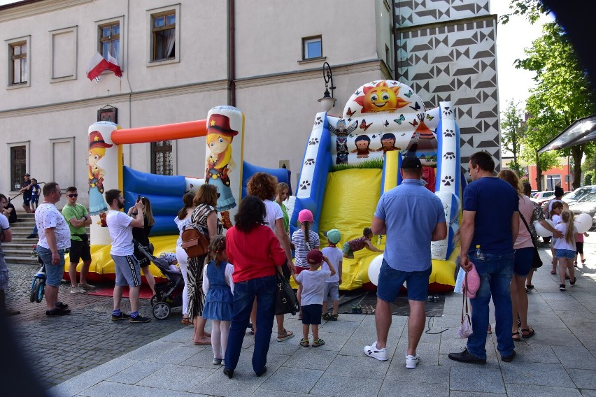 Biecz. Tegoroczny sezon turystyczny w Małopolsce uroczyście rozpoczęty w Małym Krakowie [ZDJĘCIA]