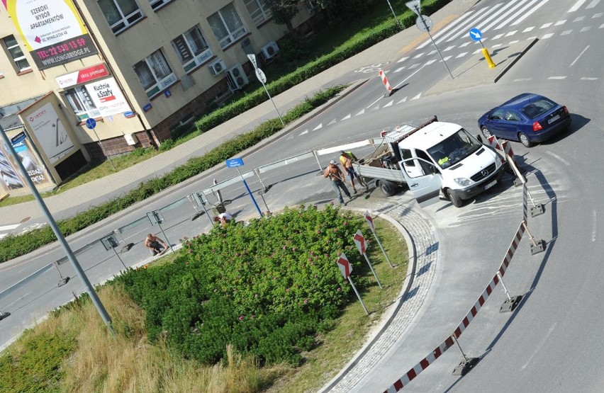 Remont ronda na Cybernetyki i Postępu. Duże utrudnienia w...