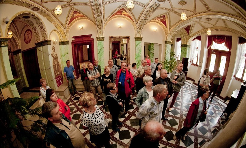 Czytelnicy Panoramy Wałbrzyskiej zwiedzili pałac Tielscha w...