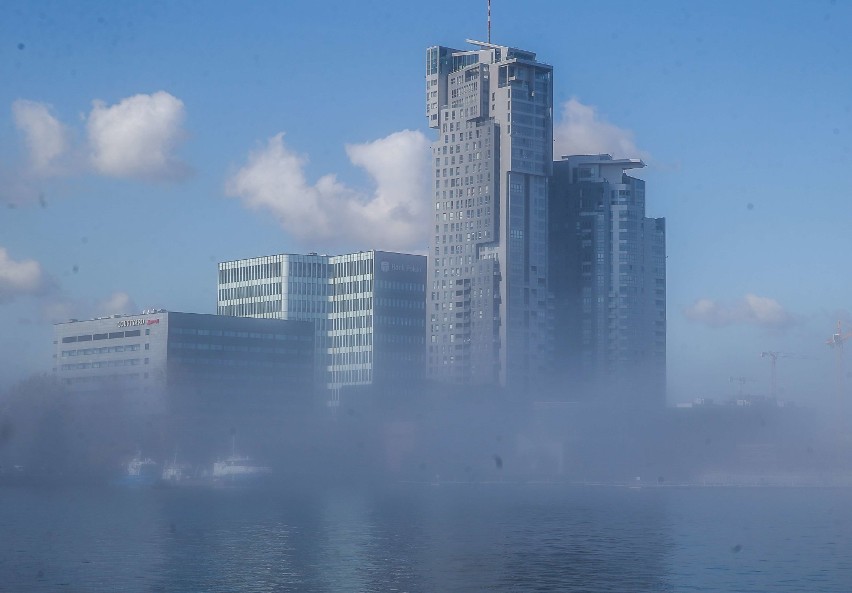 Smog w Gdyni. 2.12.2020. Kolejne, poważne przekroczenia dopuszczalnych norm jakości powietrza w Gdyni