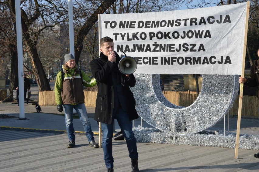 W Opolu odbył się w sobotę (25.01.2020) protest przeciwko...