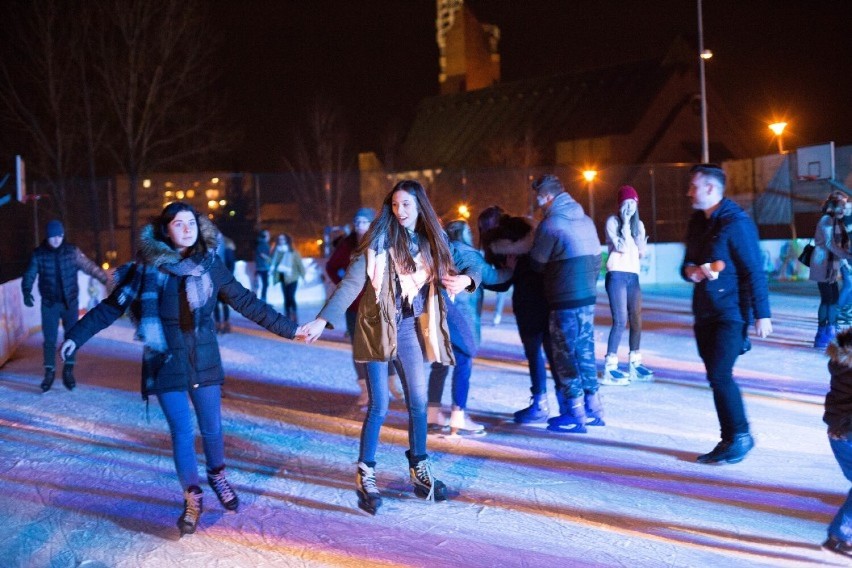 Walentynkowe DISCO lodowisko za darmo i nie tylko dla zakochanych