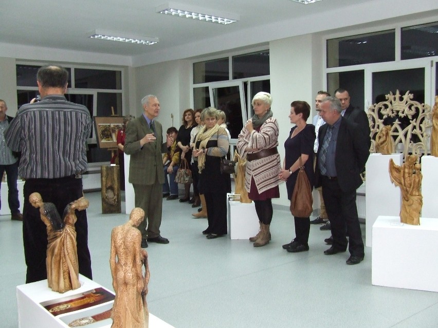 Wystawa zainaugurowała działalność galerii Domu Kultury w...