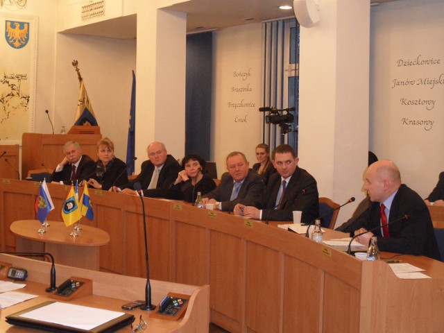 Sesja Rady Miasta Mysłowice: Radni pochylą się m.in. nad absolutorium dla prezydenta Edwarda Lasoka za wykonanie budżetu w 2012 roku.