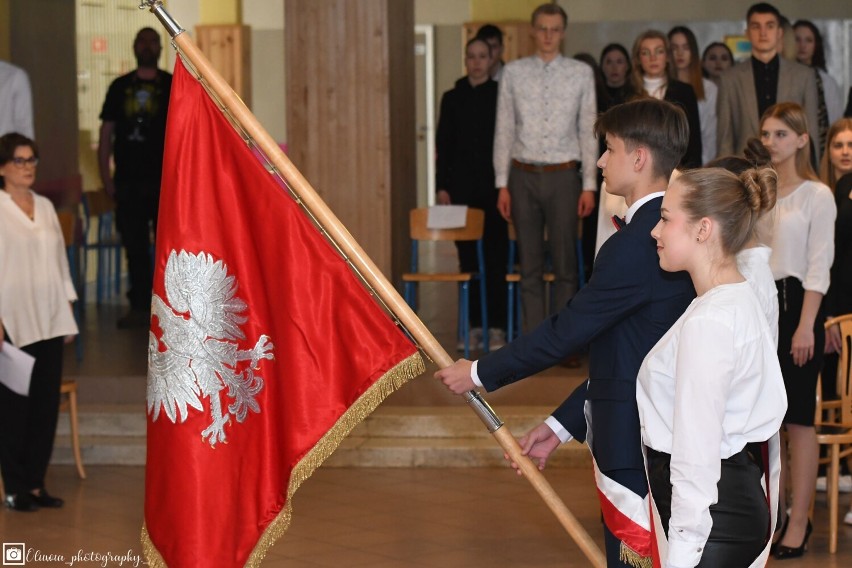 Maturzyści IV LO im. K. K. Baczyńskiego we Włocławku