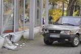 Zgorzelec: Polonez wjechał w sklep Rossmann. Jedna osoba poszkodowana (ZDJĘCIA)